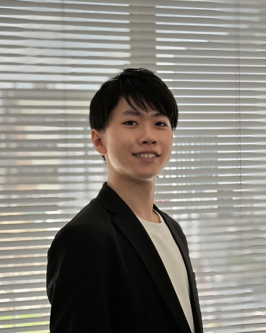 代表 西浦 翼